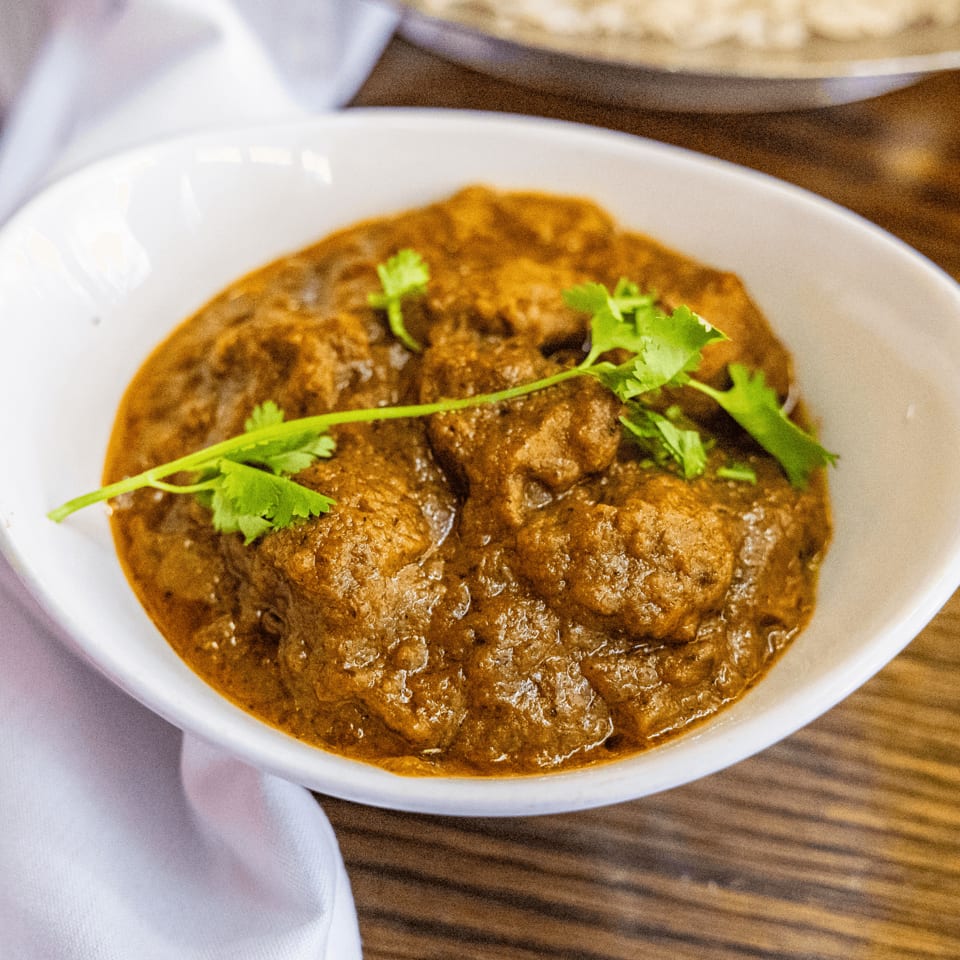 Delicious Curry Creations: Indian and Vegetarian Specialties
